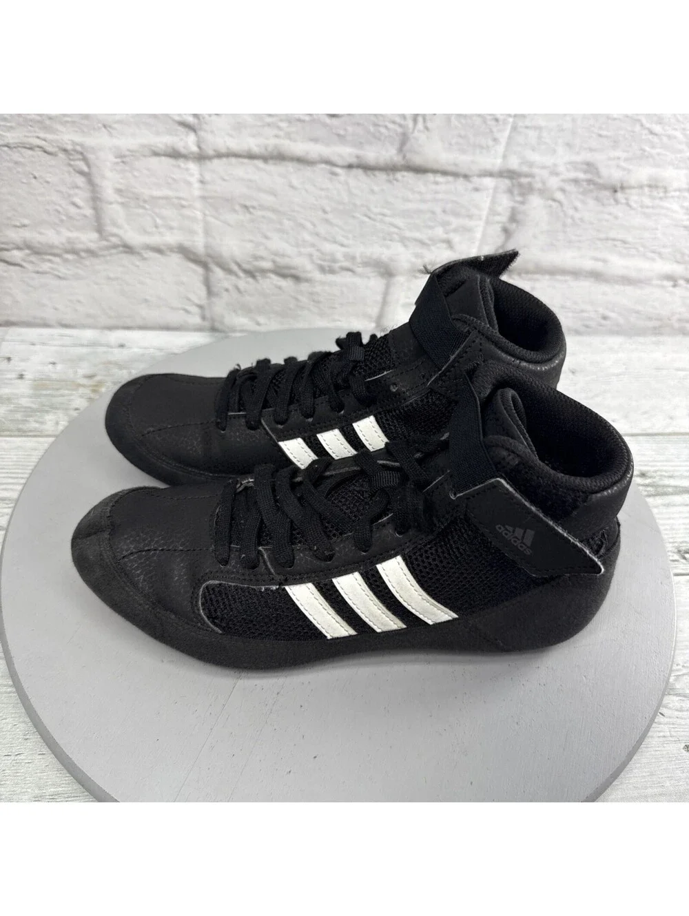 Adidas Athletic Wrestling Shoes Black White Youth Size 4 AQ3327
